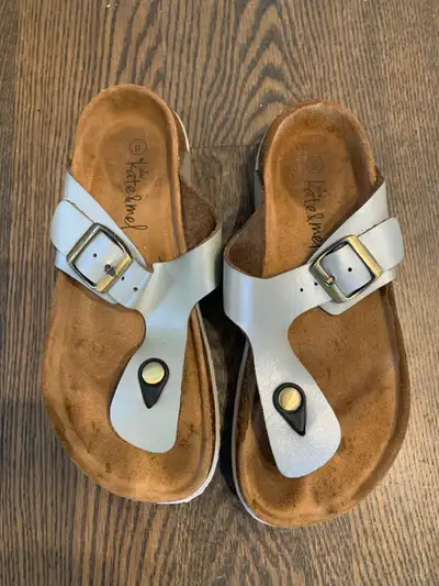 Woman’s Kate & Mel Sandals - Size 6, View more