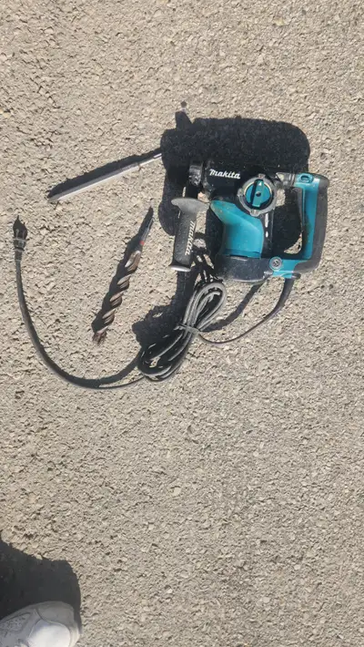 Makita hammer drill 4 function bits/chissell 165$, View more