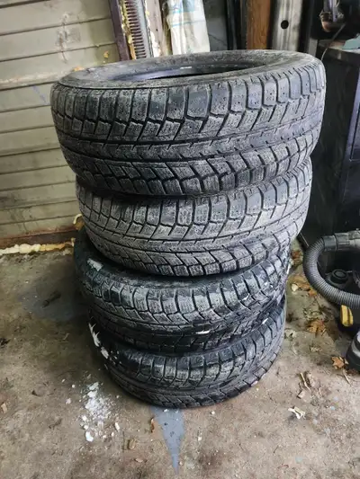 Selling a set of 4 winter tires size 215/70/r15. About 60% life left on the tread. Pick up near high...
