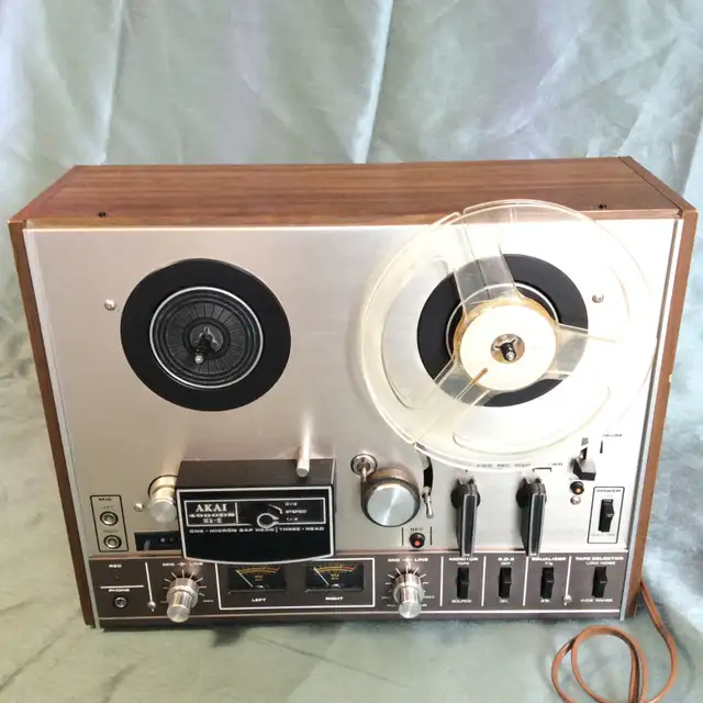 Akai 4000DS MKII Stereo Reel To Reel Tape Recorder (1973-79) in Stereo Systems & Home Theatre in Mississauga / Peel Region - Image 2