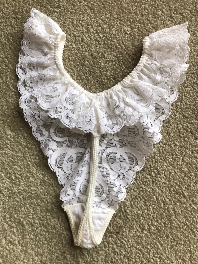 New Black Lace Bikinis & White Thongs  Panty Set - Size L in Multi-item in Medicine Hat - Image 3
