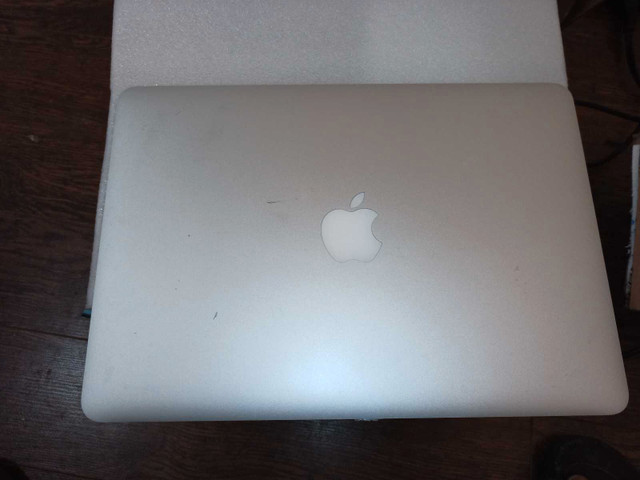 MacBook pro 13" i7 - 2015 dans Portables  à Ville de Montréal - Image 2