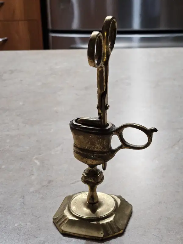 Antiquité en Laiton in Arts & Collectibles in Longueuil / South Shore - Image 3