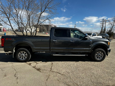 SOLD PENDING DELIVERY  2017 Ford F-350 XLT FX4  Long Box Crew 