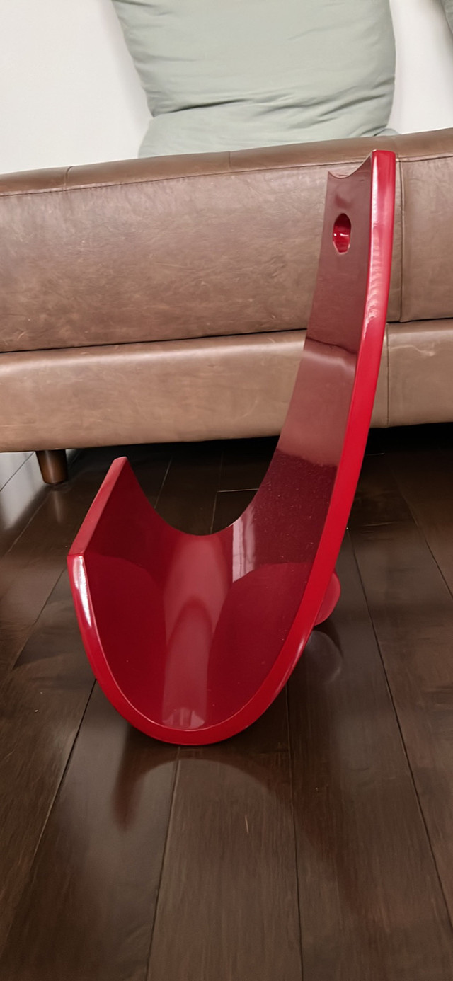 Beautiful Modern Red Magazine Holder from Italian designer  in Magazines in Markham / York Region - Image 3