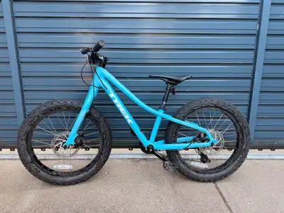 Trek ROSCOE 20 Mountain bike for Youth, View more