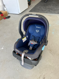 Uppa Baby Mesa Car seat and base
