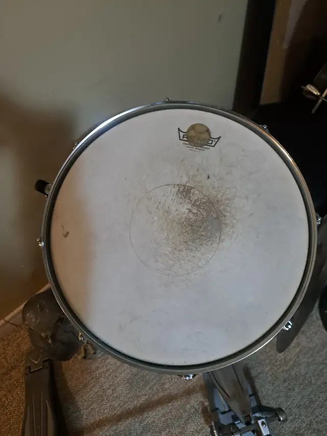 pearl Forum drumset in Drums & Percussion in Oshawa / Durham Region - Image 8