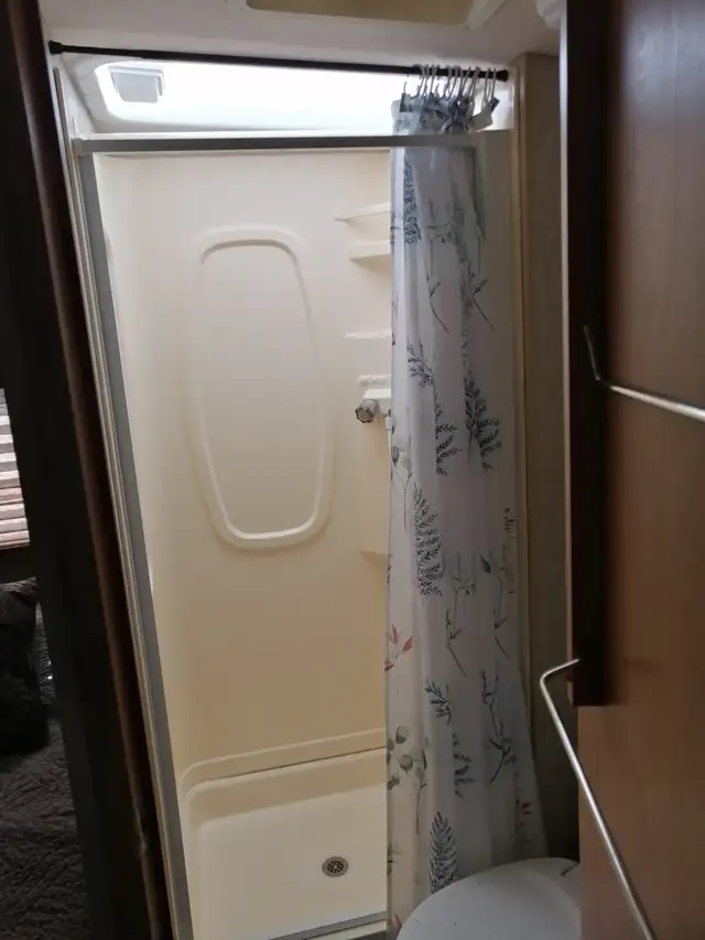 motorise 26 pieds   vr   wanagago in RVs & Motorhomes in Drummondville - Image 5