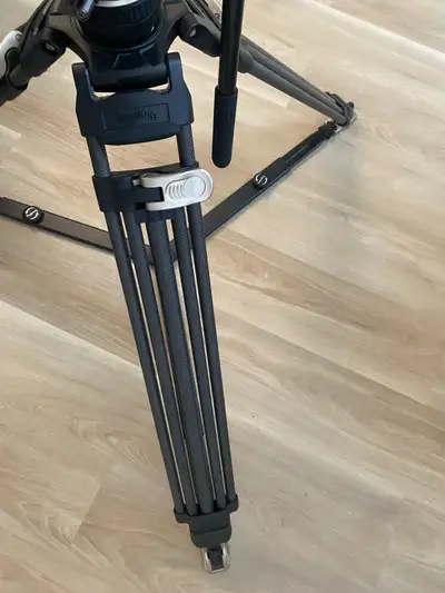 À vendre : Trois trépieds SmallRig AD-120 Heavy-Duty en fibre de carbone avec accessoires, neufs. Lé...