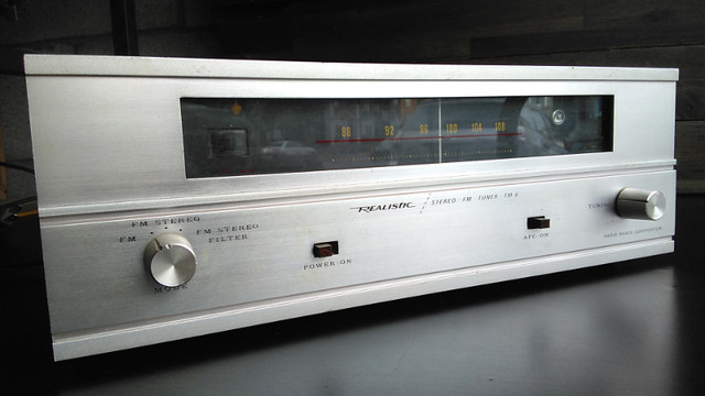 Tuner FM à tubes REALISTIC TM-6 Vintage Stereo FM Tube Tuner dans Appareils électroniques  à Ville de Montréal - Image 3