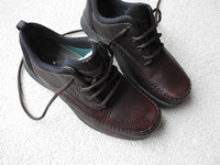 MENS SIZE 7 CLARKS SHOES NEW