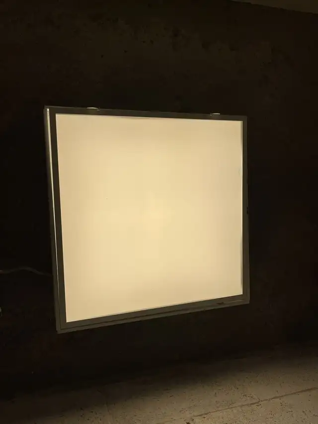 Lumiere DEL plafond suspendu in Indoor Lighting & Fans in City of Montréal - Image 5