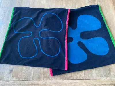 Housses Ikea en velours pour coussins (2), View more