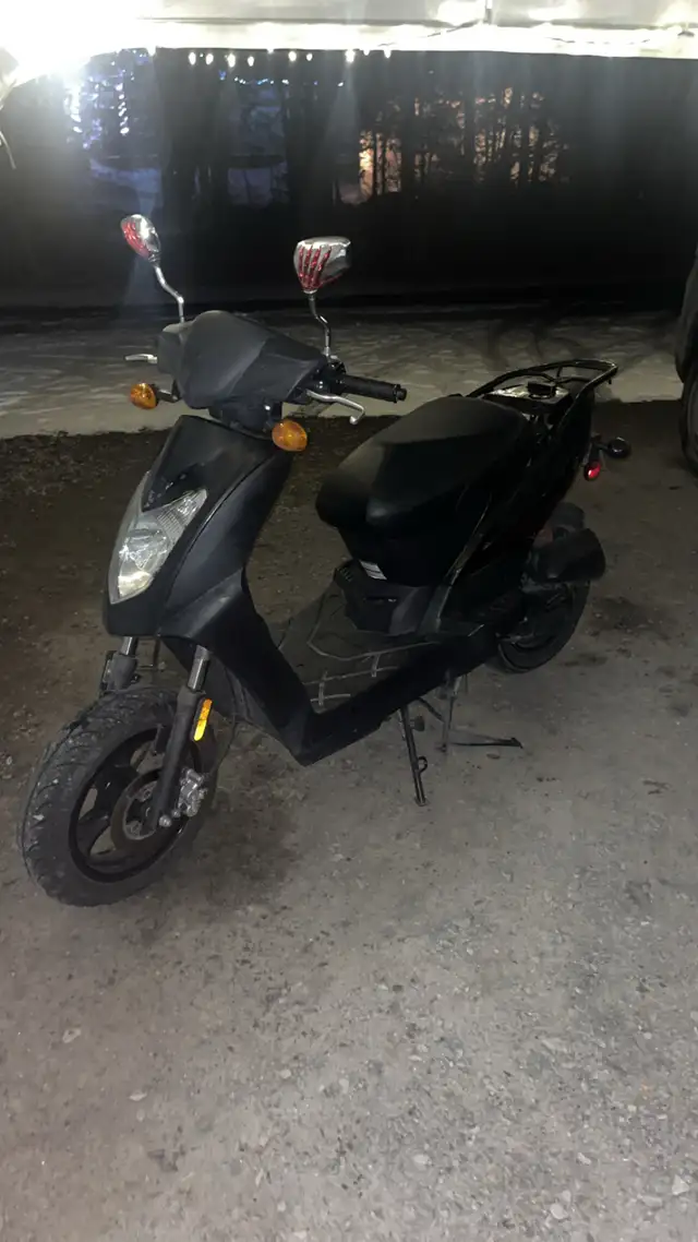 Scooter 50cc in Scooters & Pocket Bikes in Laurentides - Image 2