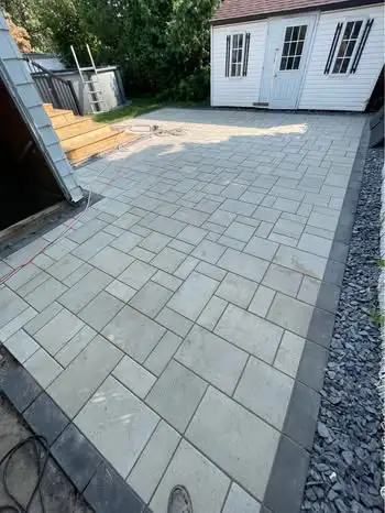 PAVÉS-UNI / PAVING STONE, View more