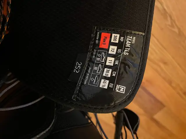 Nitro Team TLS Snowboard Boots Size 12 in Snowboard in Calgary - Image 4