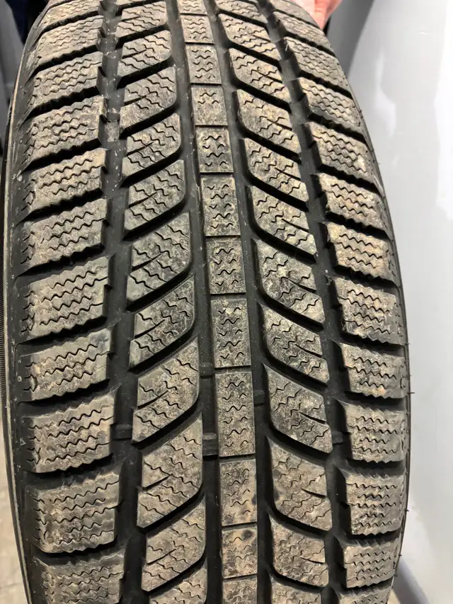 Pneus d’hiver Dynamo Dynapro Winter 225/65R17 | Tires & Rims | City of ...