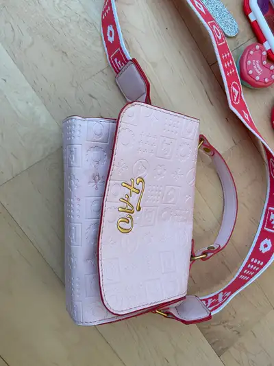 Sac à main jouet FAO avec accessoires beauté (T85), View more