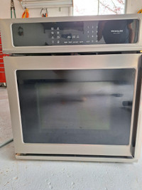 FRIGIDAIRE GALLERY WALL OVEN & GE PROFILE COOKTOP