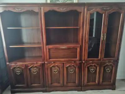 Bibliothèque and display, View more