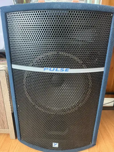 I have four Yorkville pulse 315 PA speakers. They all work and sound good. Sitting and not ever bein...