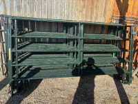 Livestock fence panels