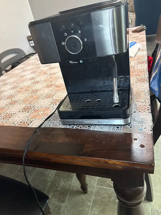 coffee machine  75 dollars482731840126986241