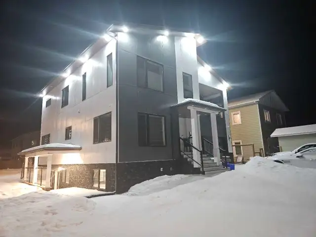 4 bed, 3 bath 2800sqf home for rent in Long Term Rentals in Whitehorse - Image 3