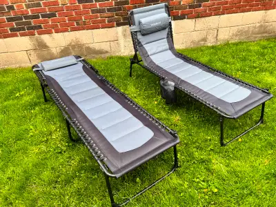 Selling in new condition, an extremely comfortable lounger. The Outdoor Folding Lounge Chair Padded...