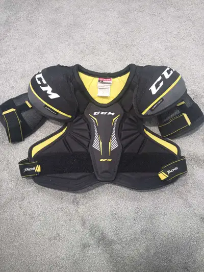 Junior Medium Shoulder Pads, View more