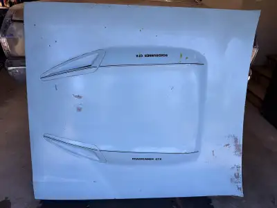 Amazing condition, no rust repair or metal work required on this one. Scuff or media blast and shoot...