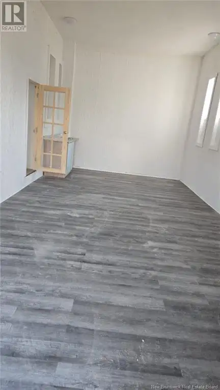 Apartment and 2 stores for rent in Room Rentals & Roommates in Saint John - Image 7