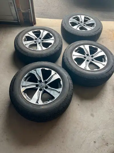 BFGoodrich Advantage Control All Season Tire and original Honda CRV 2017 alloy rims. Tires size 235/...