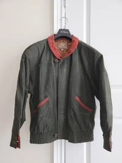 Vera Pelle men’s genuine leather jacket, size: small $50, View more