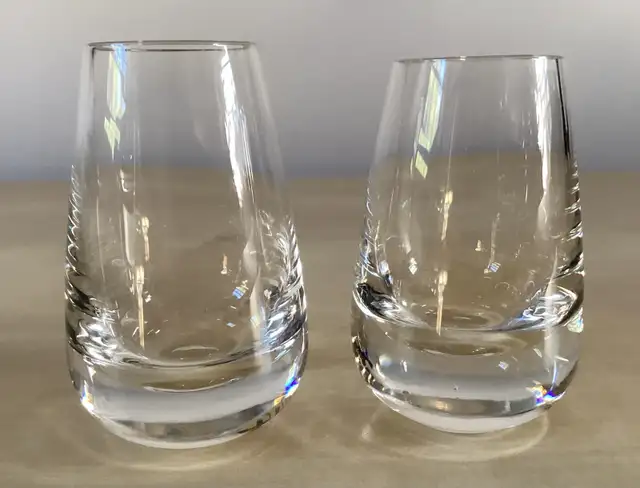 2 Vintage WMF Germany Heavy Based Crystal Shot Glasses in Kitchen & Dining Wares in West Island - Image 2