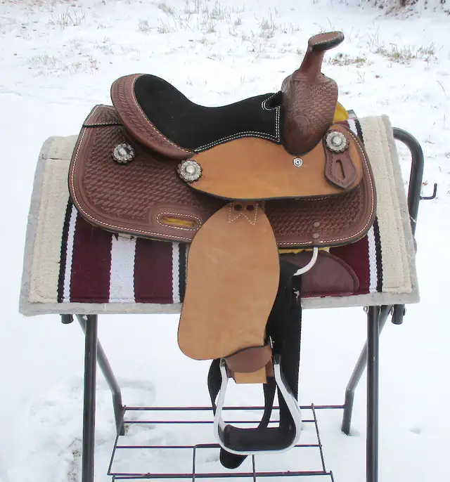 New 10" Mini Saddle, chestnut colour, will ship in Equestrian & Livestock Accessories in Dawson Creek - Image 2