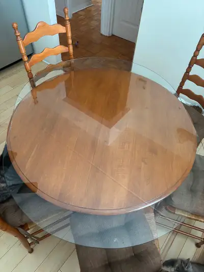 Vitre pour table ovale ne vien pas avec la table merci, View more