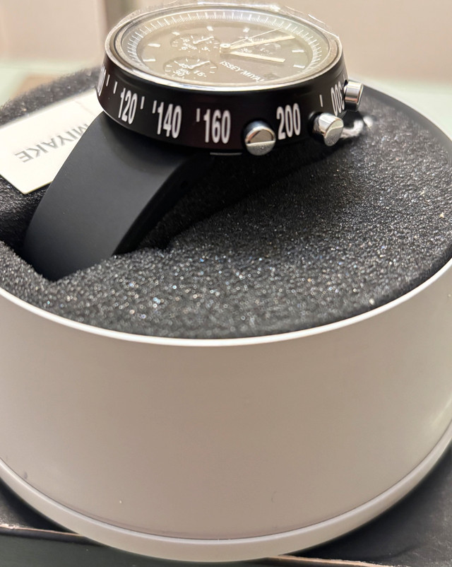 Issey Miyake - Seiko Trapezoid  Watch  dans Bijoux et montres  à Région de Markham/York - Image 3