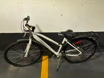 Infinity Boss Three 700c 3 Disc Hybrid Aluminum Bicycle, View more