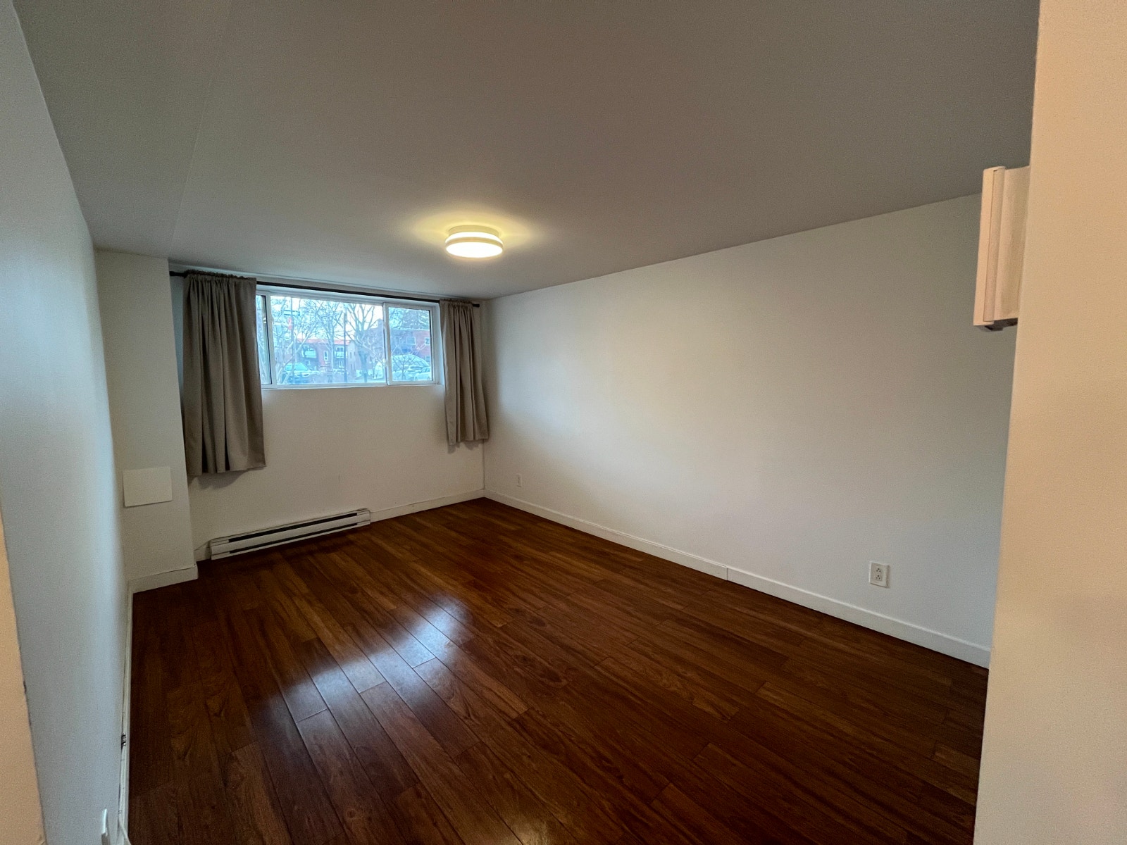 3 Bedroom Apartment for Rent — photo 3