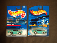 HOT WHEELS CHEVY 1957 #105 VARIATION LOT OF 2