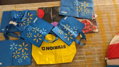 Large/Medium/Small Grocery bags - Like NEW, View more