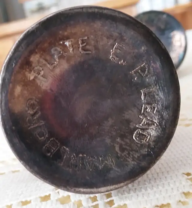 Antique  Viking Lead Vase, Malboro Salt/Pepper in Arts & Collectibles in Strathcona County - Image 4