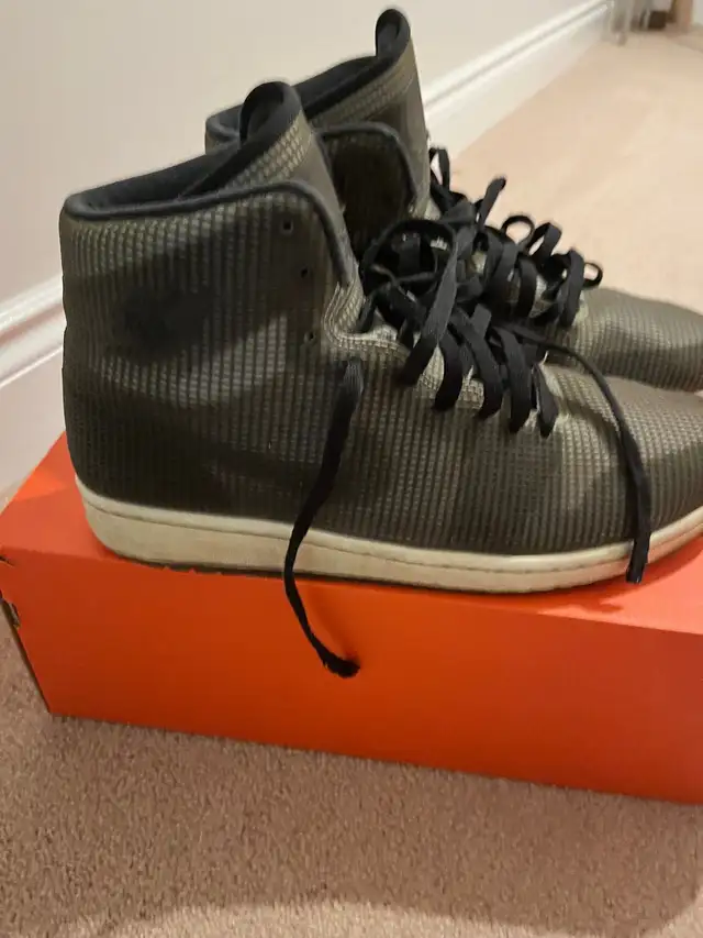 Nike Air Jordan  in Men's Shoes in Kitchener / Waterloo - Image 2