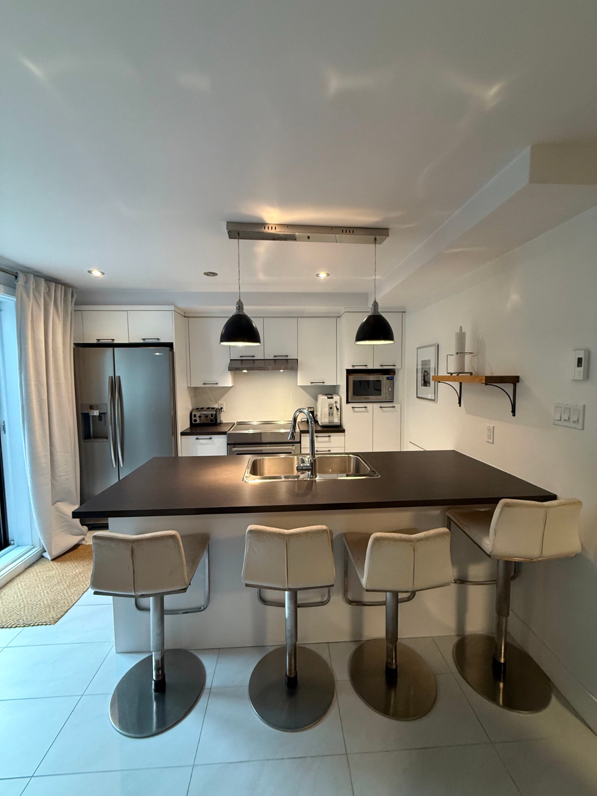 Superbe condo 4 1/2 haut de gamme à louer à Beloeil — photo 1