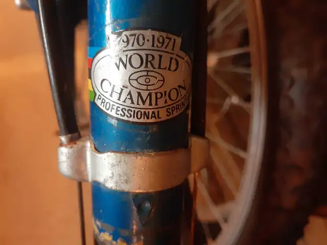 Vintage  Raleigh in Road in Kingston - Image 6