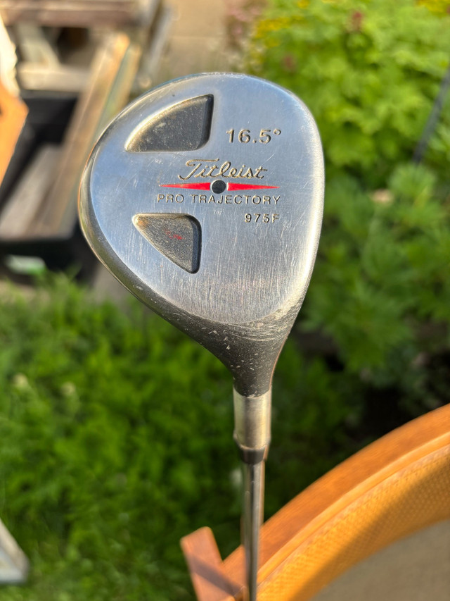 Titleist 975 pro trajectory 3 wood in Golf in Calgary