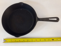 Vintage 8 inch Cast Iron Skillet Frying Pan Made in Japan