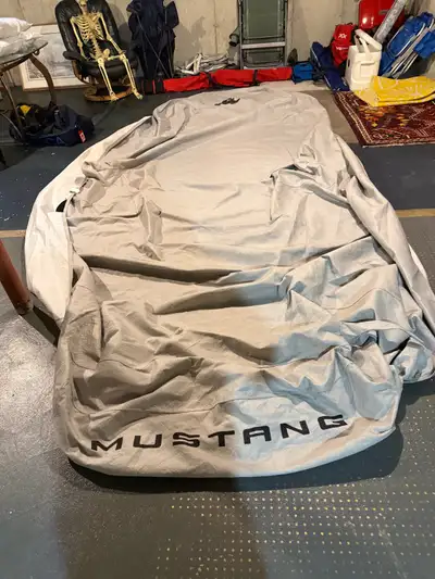 3 years new.. great condition ford performance cover.. fits nice and snug